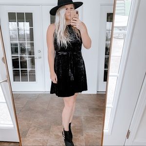 NWT. Anthropologie Lysse crushed velvet dress